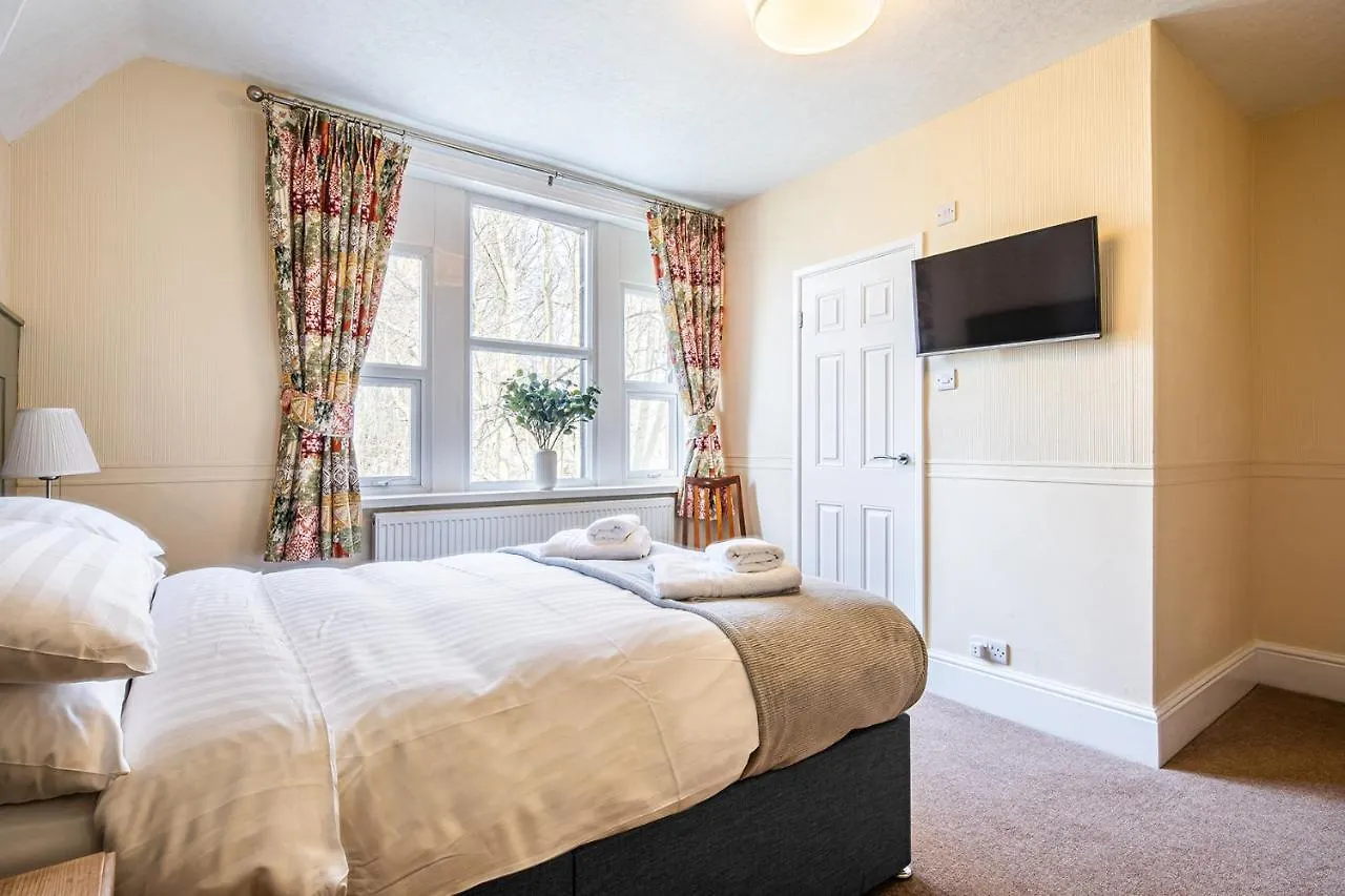 Fountains Guest House - Harrogate Stays 4*,  United Kingdom
