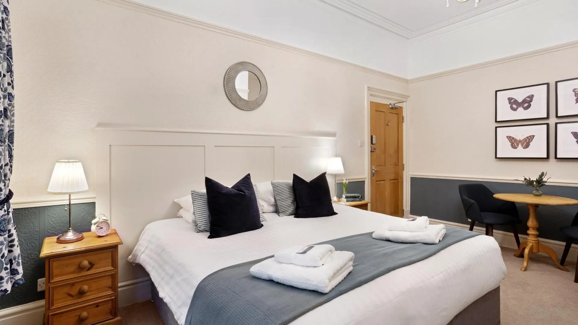 Fountains Guest House - Harrogate Stays